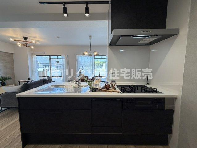 ライオンズマンション星田のキッチン|■物件内覧・資金計画相談・住宅ローン相談、リフォーム相談、お問合せ受付中■
※当日・翌日のご内覧、ご相談はお電話でのお問合せがスムーズです！