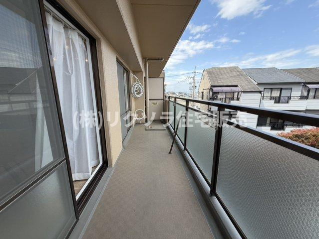 ライオンズマンション星田のバルコニー|ワイドバルコニー
■物件内覧・資金計画相談・住宅ローン相談、リフォーム相談、お問合せ受付中■
※当日・翌日のご内覧、ご相談はお電話でのお問合せがスムーズです！