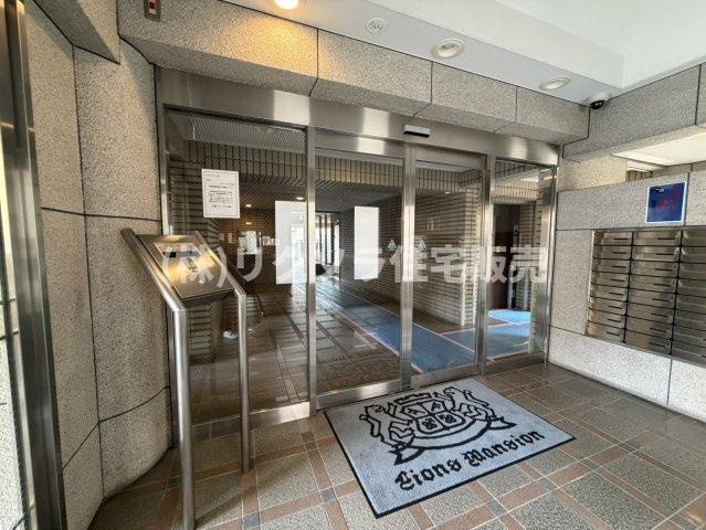 ライオンズマンション星田の防犯設備|オートロック
■物件内覧・資金計画相談・住宅ローン相談、リフォーム相談、お問合せ受付中■
※当日・翌日のご内覧、ご相談はお電話でのお問合せがスムーズです！