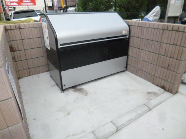 アンジュールのその他