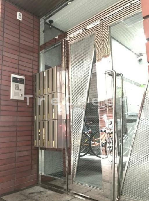 ポーラスターのエントランス