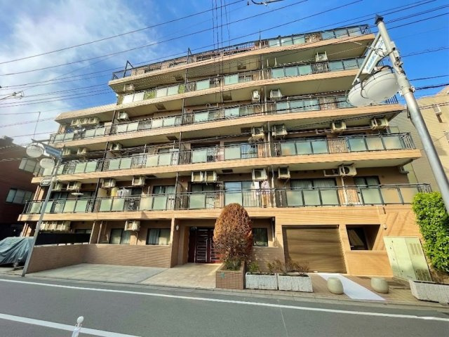 マイキャッスル東長崎の外観|新規フルリノベーションマンション♪
【マイキャッスル東長崎】
西武池袋線「東長崎」駅徒歩4分！！
商業施設充実
室内大変綺麗にリノベーション完了しております
本日のご見学も可能です♪♪