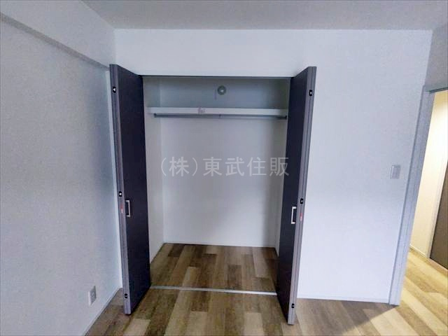 【収納】 | ルミナス鶴ヶ島 | 西側6.0帖洋室の収納です