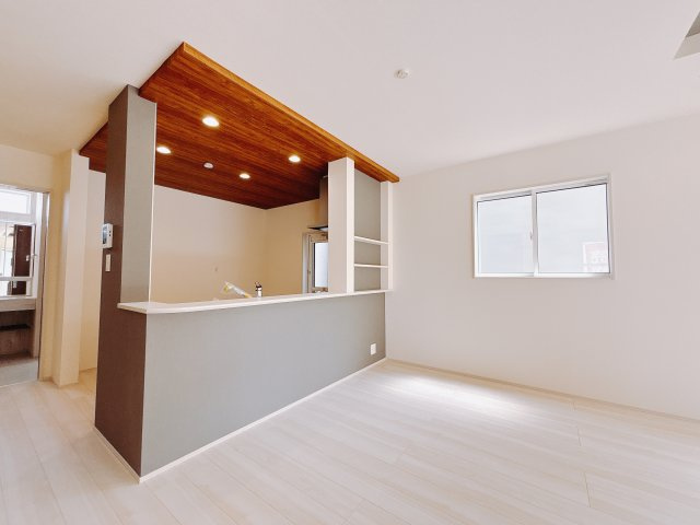 【新築戸建】前橋市六供町1丁目のダイニング|■ダイニング｜出来上がった料理を運びやすいダイニング♪お料理中も家族との会話がはずみます♪