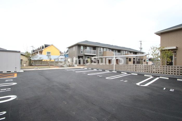 セルジェ竹下　M館の駐車場
