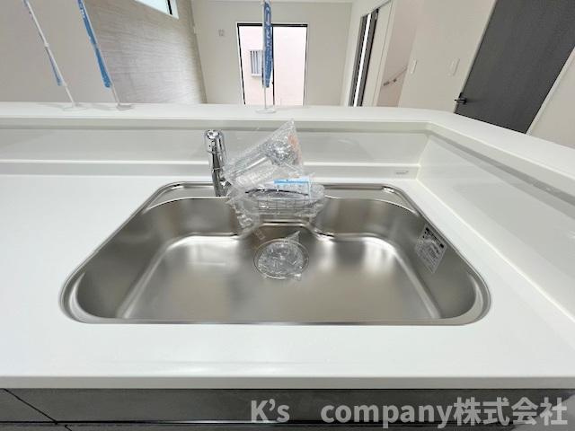 ◎茅ヶ崎市浜之郷　新築戸建のキッチン|お手入れのしやすいスリムタイプのレンジフード☆