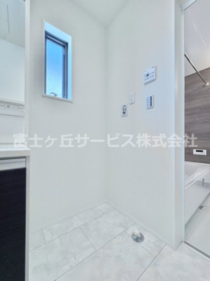 【ランドリースペース】 | 豊橋市高師町 59-2期 新築一戸建て 1号棟 | 洗濯機置き場です