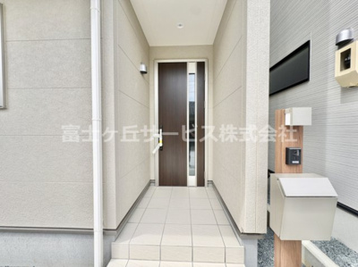 【エントランス】 | 豊橋市高師町 59-2期 新築一戸建て 1号棟 | エントランスです