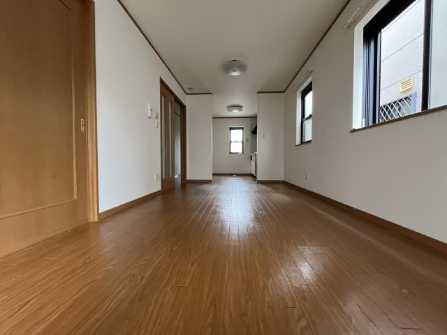 明石市大久保町西島　戸建の居間・リビング