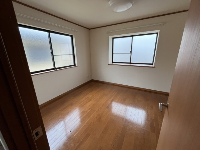 明石市大久保町西島　戸建の寝室