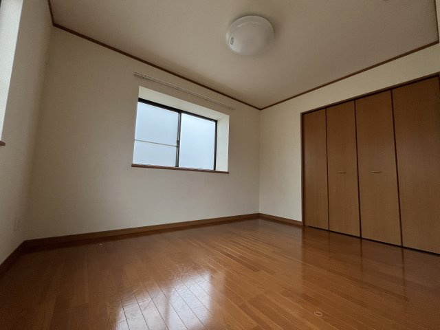 明石市大久保町西島　戸建の洋室