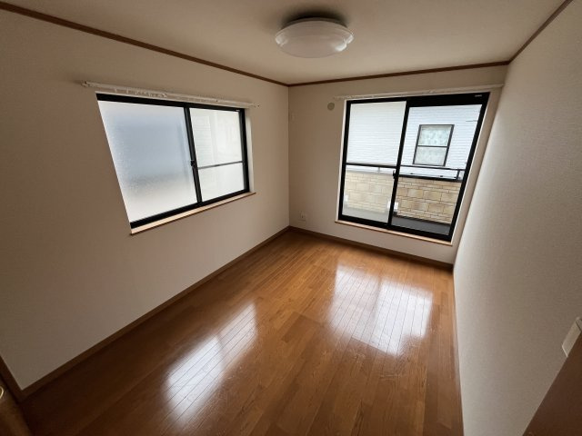 明石市大久保町西島　戸建の洋室