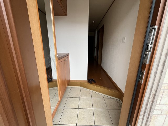 明石市大久保町西島　戸建の玄関