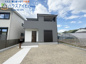岐阜市中川原新築建売限定1邸！ゆったり19.6帖のリビングダイニング！収納豊富なお家！お車並列3台！の画像