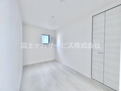 【洋室】 | 豊橋市高師町 59-2期 新築一戸建て 2号棟 | 使い勝手のいい洋室です