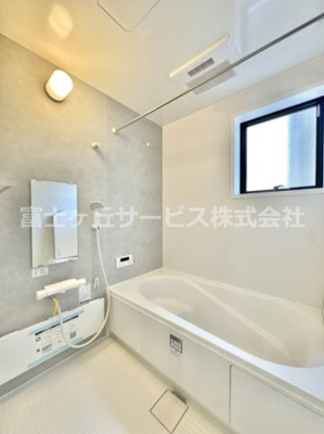 【浴室】 | 豊橋市高師町 59-2期 新築一戸建て 2号棟 | きれいなお風呂です
