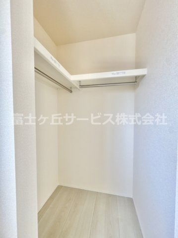 【収納】 | 豊橋市高師町 59-2期 新築一戸建て 2号棟 | ウォークインクローゼットです