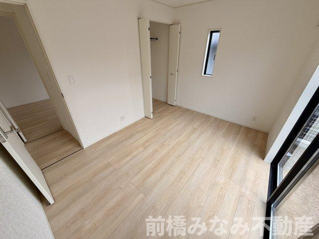 【新築平屋】高崎市金古町第16　４号棟(全４棟)　クレイドルガーデン　新築建売分譲の洋室|きれいな洋室です
