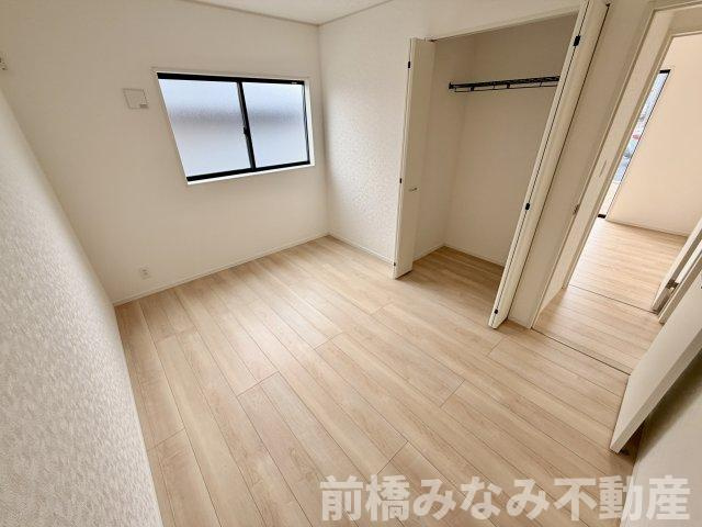 【新築平屋】高崎市金古町第16　４号棟(全４棟)　クレイドルガーデン　新築建売分譲の洋室|きれいな洋室です