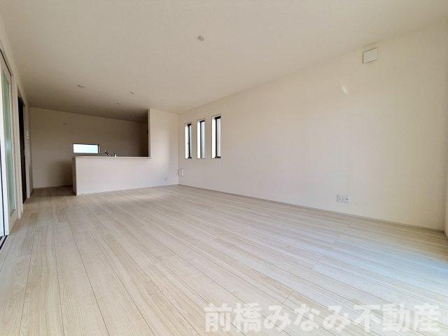 【新築】前橋市富士見町時沢第4　２号棟(全４棟)　クリエートの家　新築建売分譲の居間・リビング|おしゃれな居間です
