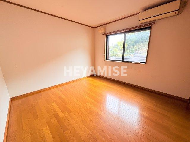 昭和3丁目戸建の寝室