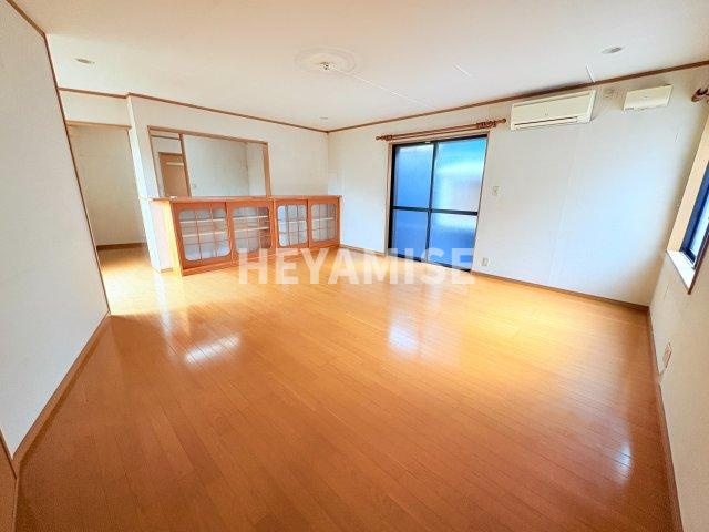 昭和3丁目戸建の内装