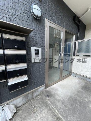 仲介手数料0円！Krocのエントランス
