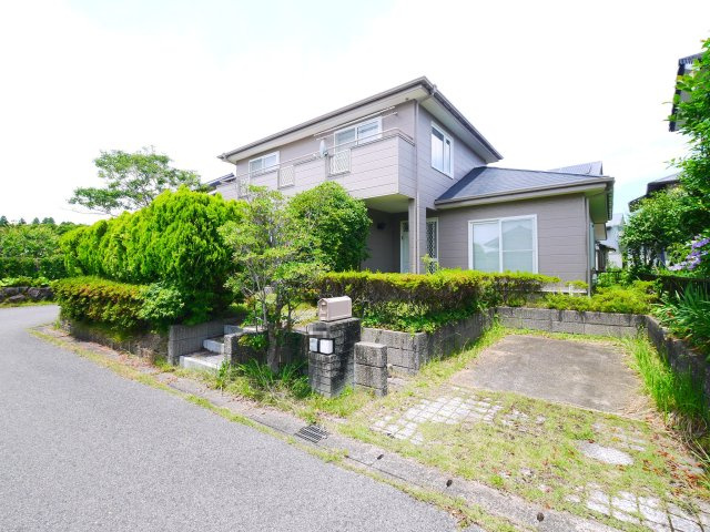 茂原市緑ヶ丘1　中古戸建の外観|4LDK 緑ヶ丘分譲地内 南西角地公道路 スーパーせんどう徒歩約11分 都市ガス上下水 駐車1台