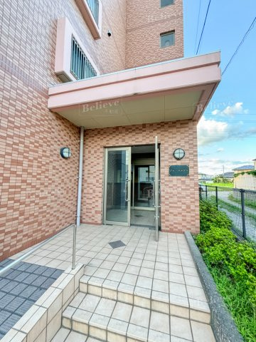 グレースメゾンのエントランス|オートロック付きで安心です★