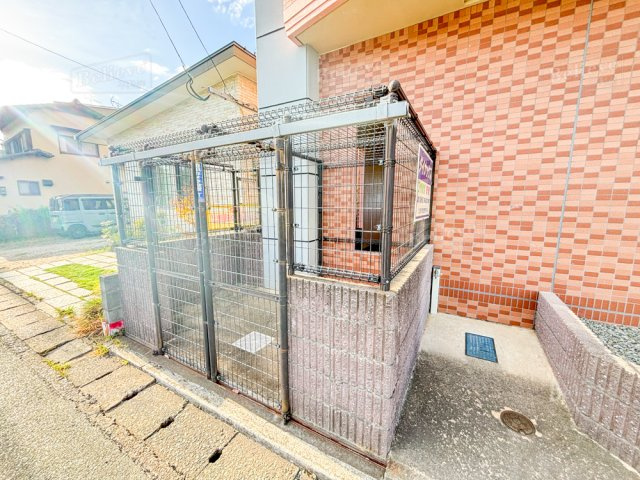 グレースメゾンのその他共用部分|便利な敷地内ゴミ置き場もあります♪