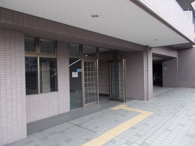 【玄関】 | パインフィールド緑地公園