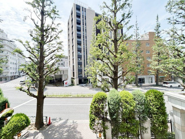 【展望】 | ファミールコート白金タワーズ | バルコニーからの景色です～即日のご見学可能～　お問合せはお気軽にどうぞ。
