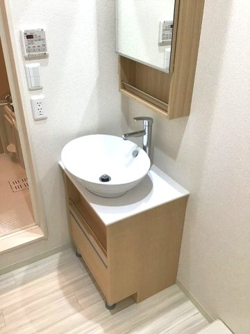 フジパレス西淡路Ⅰ番館 の独立洗面台
