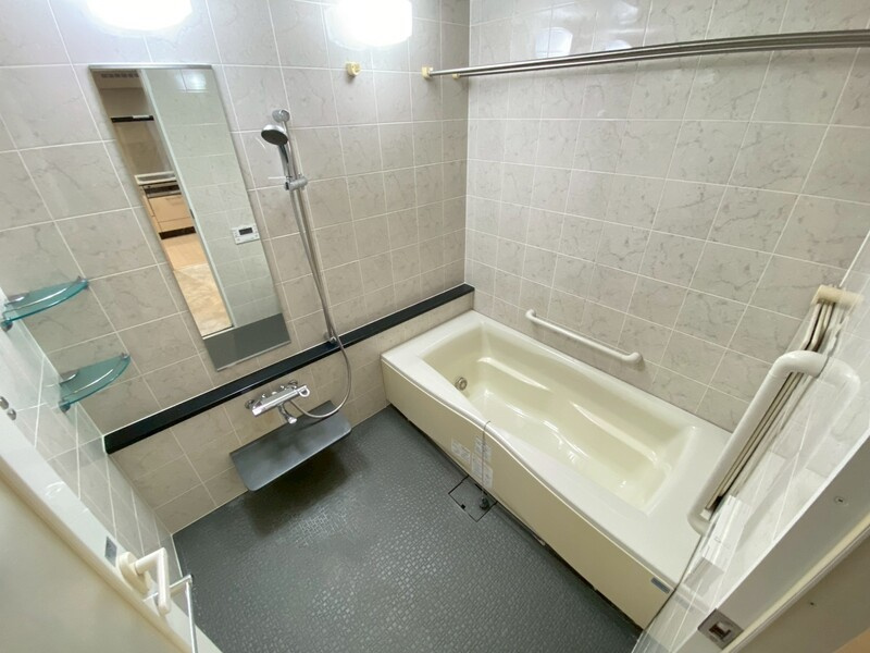 クロスタワー大阪ベイの洋室|クロスタワー大阪ベイ　浴室