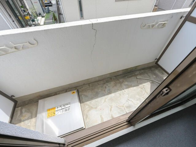 日野市旭が丘２丁目の賃貸マンションのバルコニー