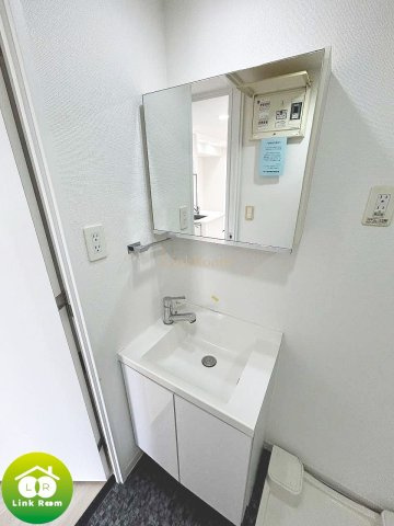 ステージファースト両国アジールコートの洗面所