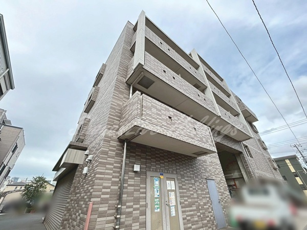SOLARE横浜の外観