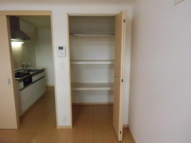 スカイヒルズの収納