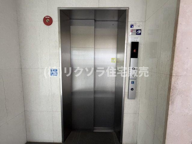 交野中央グリーンマンションのその他共用部分|エレベーター1基
■物件内覧・資金計画相談・住宅ローン相談、リフォーム相談、お問合せ受付中■
※当日・翌日のご内覧、ご相談はお電話でのお問合せがスムーズです！