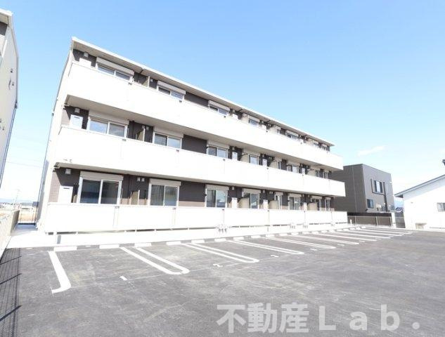 カーサ八代の外観