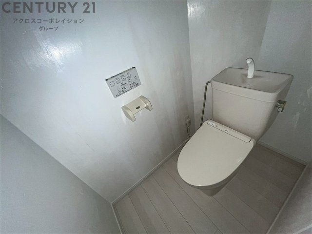 ゆったりとした空間のトイレです