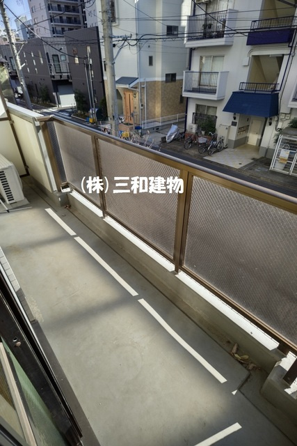 ウエストヒルズ・２１のバルコニー|同じ間取りの別部屋の参考写真です（設備や素材・色が異なる場合があります）