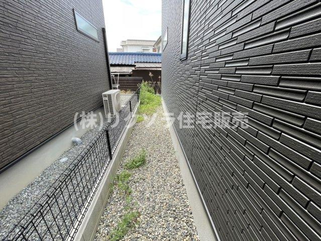 太秦緑が丘　新築一戸建ての庭|■物件内覧・資金計画相談・住宅ローン相談、リフォーム相談、お問合せ受付中■
※当日・翌日のご内覧、ご相談はお電話でのお問合せがスムーズです！