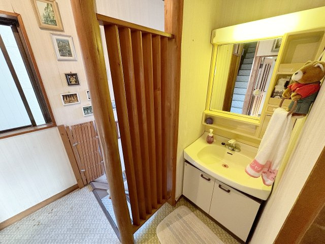 中古戸建の独立洗面台