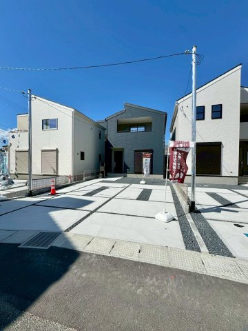 野洲市冨波甲2号棟　新築戸建ての外観