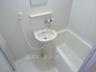 広島市安佐北区深川５丁目のアパートの浴室