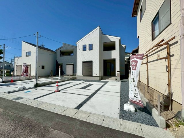 野洲市冨波甲3号棟　新築戸建ての外観