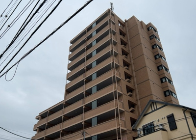 【現況写真】 | ダイアパレスソレアル町田 | 眺望の良さを楽しめるダイニングキッチンで家族団らんの時間を過ごしてはいかがでしょうか。バルコニーから見える景色を家族で眺める時間は、時間が経つのを忘れてしまいそうですね。是非、現地を見に行きましょう！