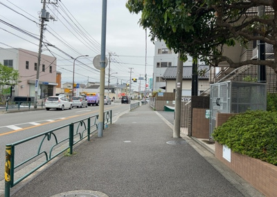 【展望】 | ダイアパレスソレアル町田 | 眺望の良さを楽しめるダイニングキッチンで家族団らんの時間を過ごしてはいかがでしょうか。バルコニーから見える景色を家族で眺める時間は、時間が経つのを忘れてしまいそうですね。是非、現地を見に行きましょう！