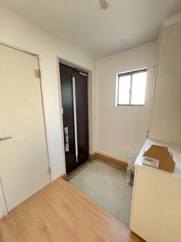 西舞子9丁目 1期2号棟の玄関|シンプルで使いやすい玄関です